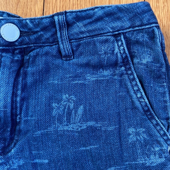 Scotch & Soda Other - Great cond Scotch & Soda blue denim short w palm tree design sz 10